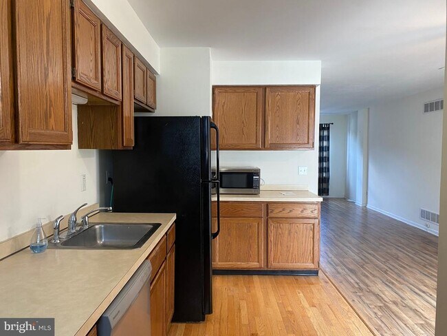 Foto del edificio - 325 Barley Dr