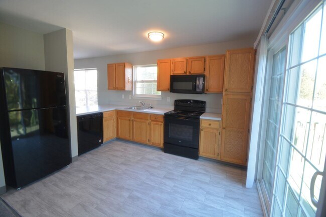 Foto del edificio - In Middletown a Great 3 Bedroom 1 Bathroom...