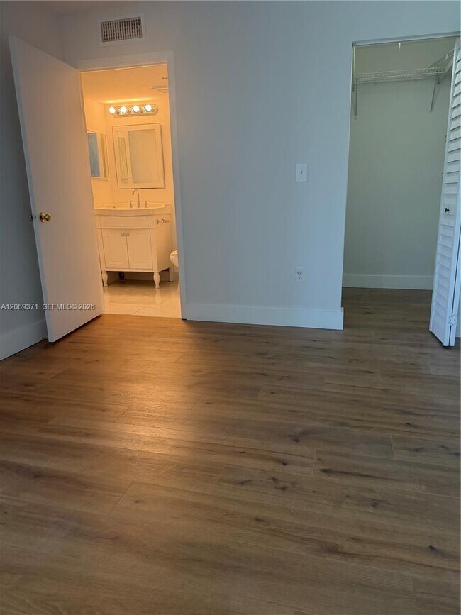 Building Photo - 11750 SW 18th St
