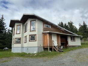 Building Photo - 38165 Chelsey St