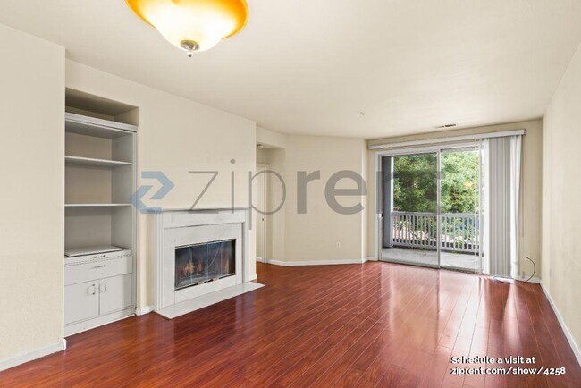 Foto del edificio - 905 Sunrose Terrace