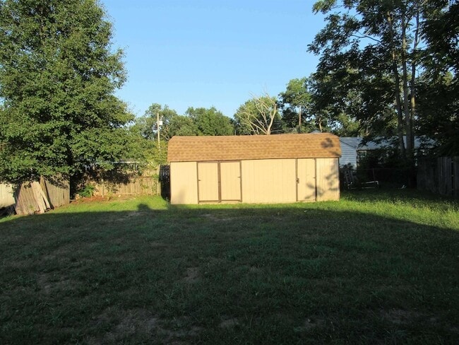 Foto del edificio - 6304 Quinn Ave