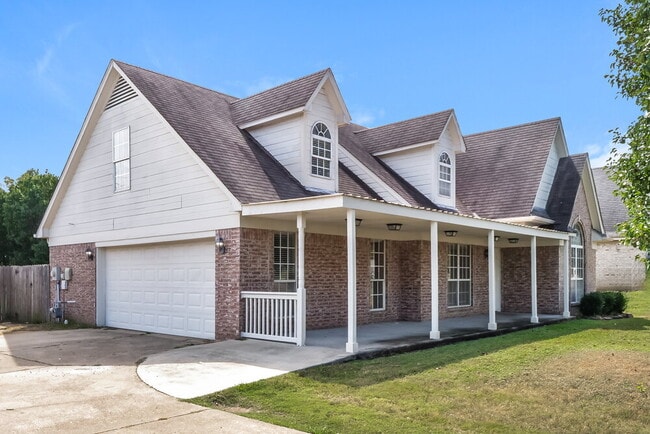 Building Photo - 2865 Pinnacle Dr