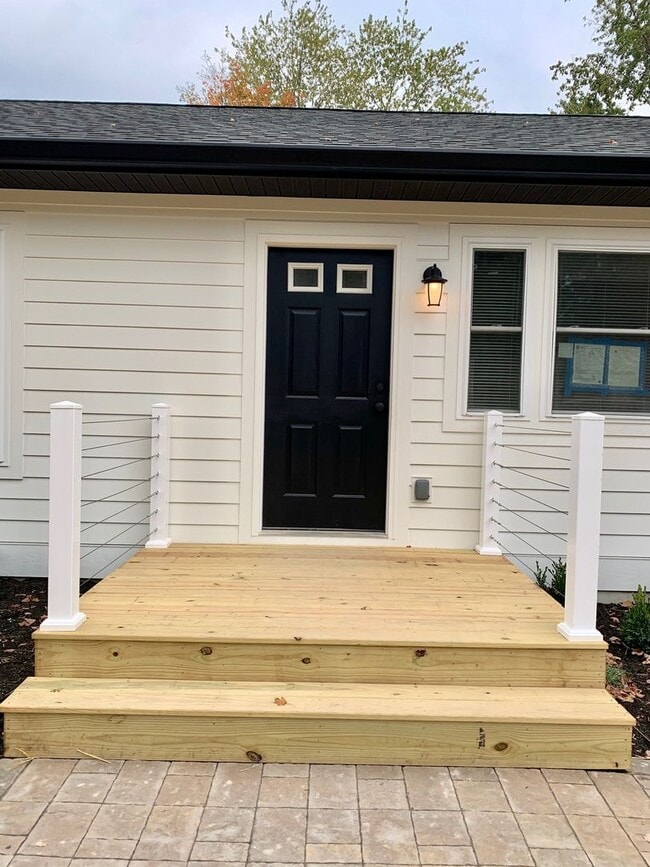 Building Photo - NEW construction, stunning 3 bed/2 bath ra...