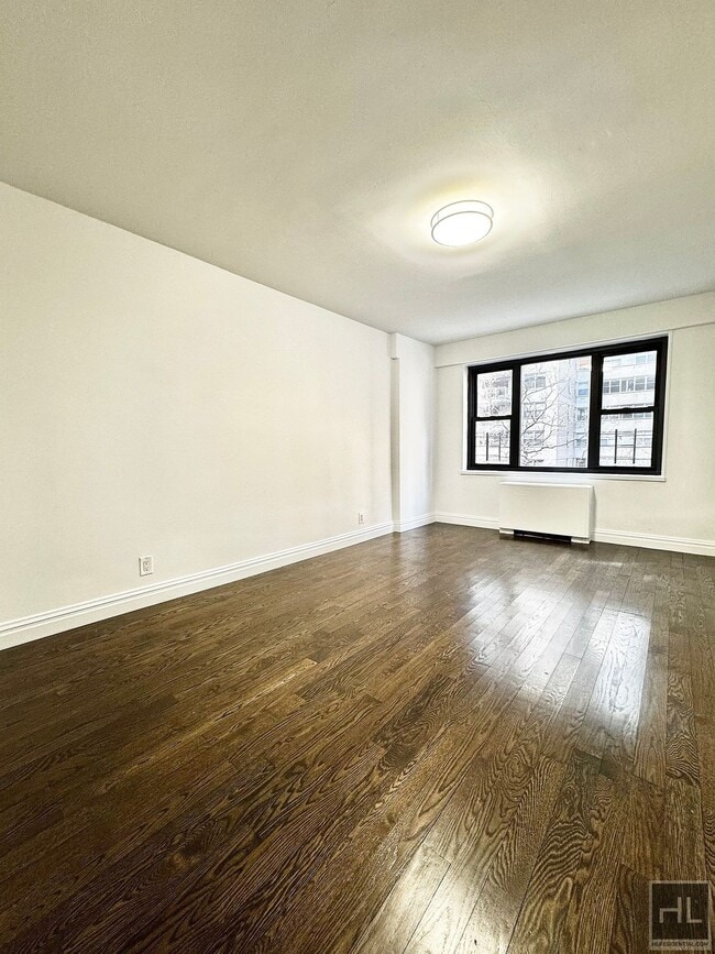 Foto del edificio - EAST 56 STREET