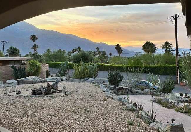Building Photo - 2800 Cholla Pl