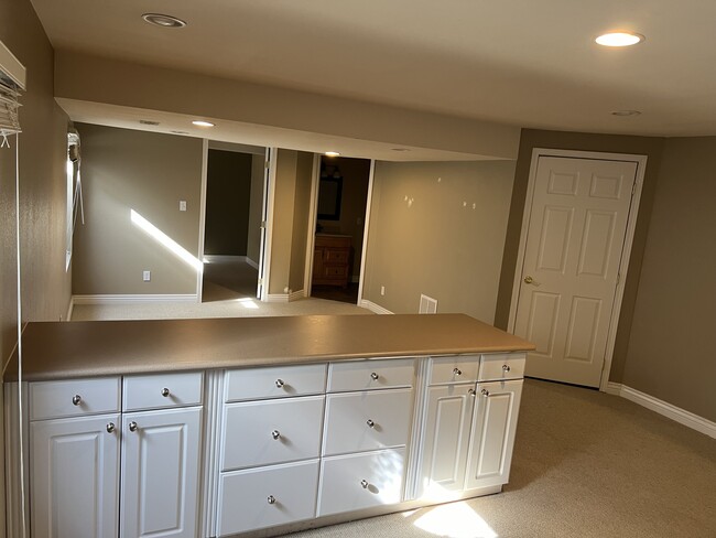 Building Photo - 9324 Desert Willow Rd