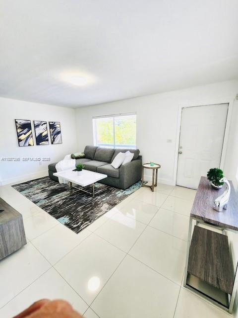 Foto del edificio - 1030 NE 80th St