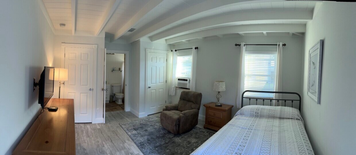 Foto principal - 1174 8th Ave N