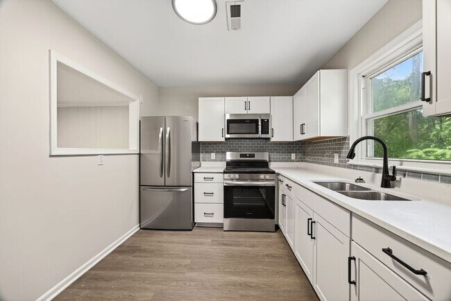 Foto del edificio - 251 Stribling Ave