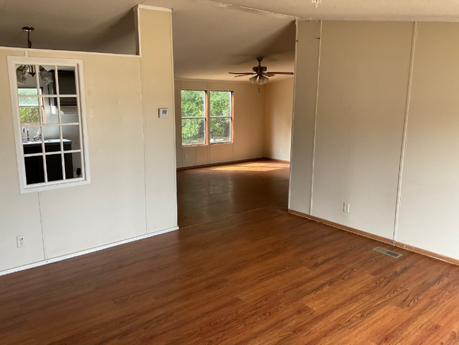Foto del edificio - 103 Forest Creek Ln