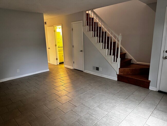 Foto del edificio - Sylvan Park Townhouse