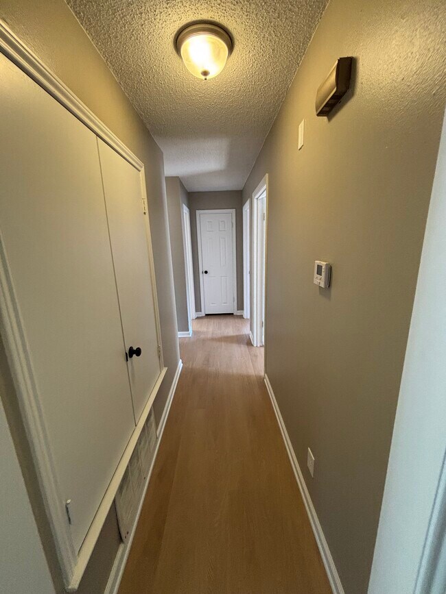 Building Photo - 4316 Aberdeen Dr