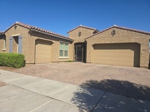 Building Photo - 10220 Thatcher Ave