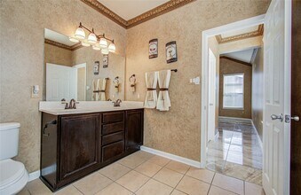 Building Photo - 18707 Naples Ridge Ct