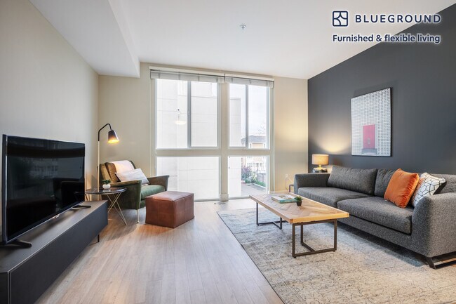 Building Photo - 899 Morrison Park Dr