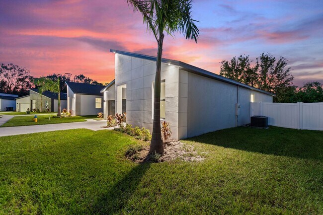 Building Photo - Newly built! - 1790 Model A - 4 Bed/2 Bath...