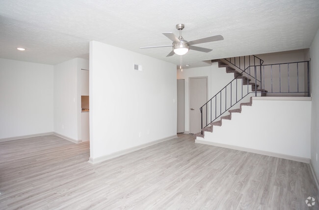 Interior Photo - zGardens at Camp Creek
