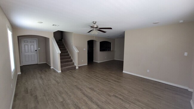 Foto del edificio - Great 3B/2B Townhome in Chaffee Crossing! ...