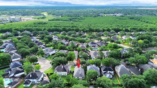 Foto del edificio - 5931 Mettler Ln