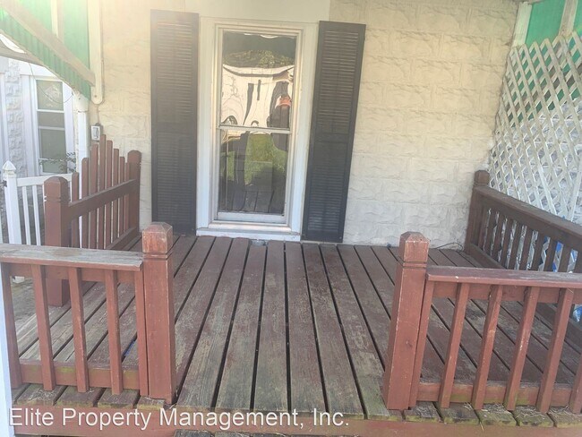 Foto del edificio - 3 br, 1 bath House - 1037 W College Avenue