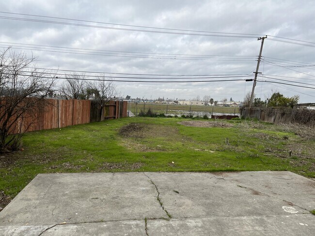 Building Photo - 7772 Shrader Cir