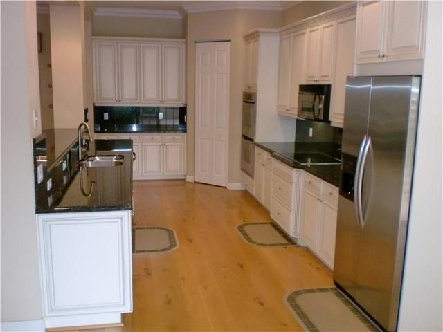 Building Photo - 9718 Palma Vista Way