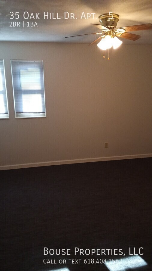 Building Photo - 35 Oak Hill Dr