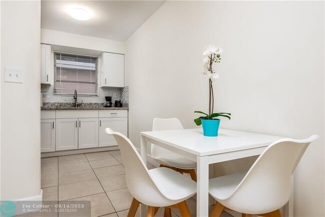 Building Photo - 1740 Madison St