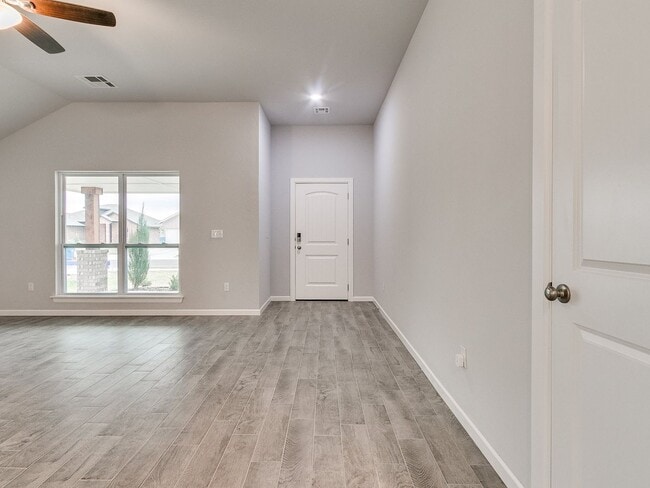 Building Photo - Beautiful New Home!