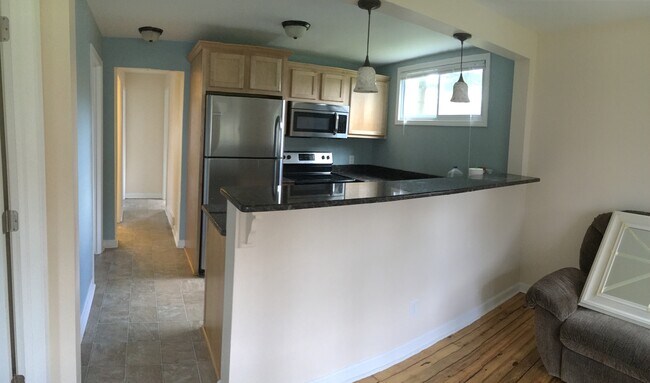 Building Photo - 3075 Arbutus St