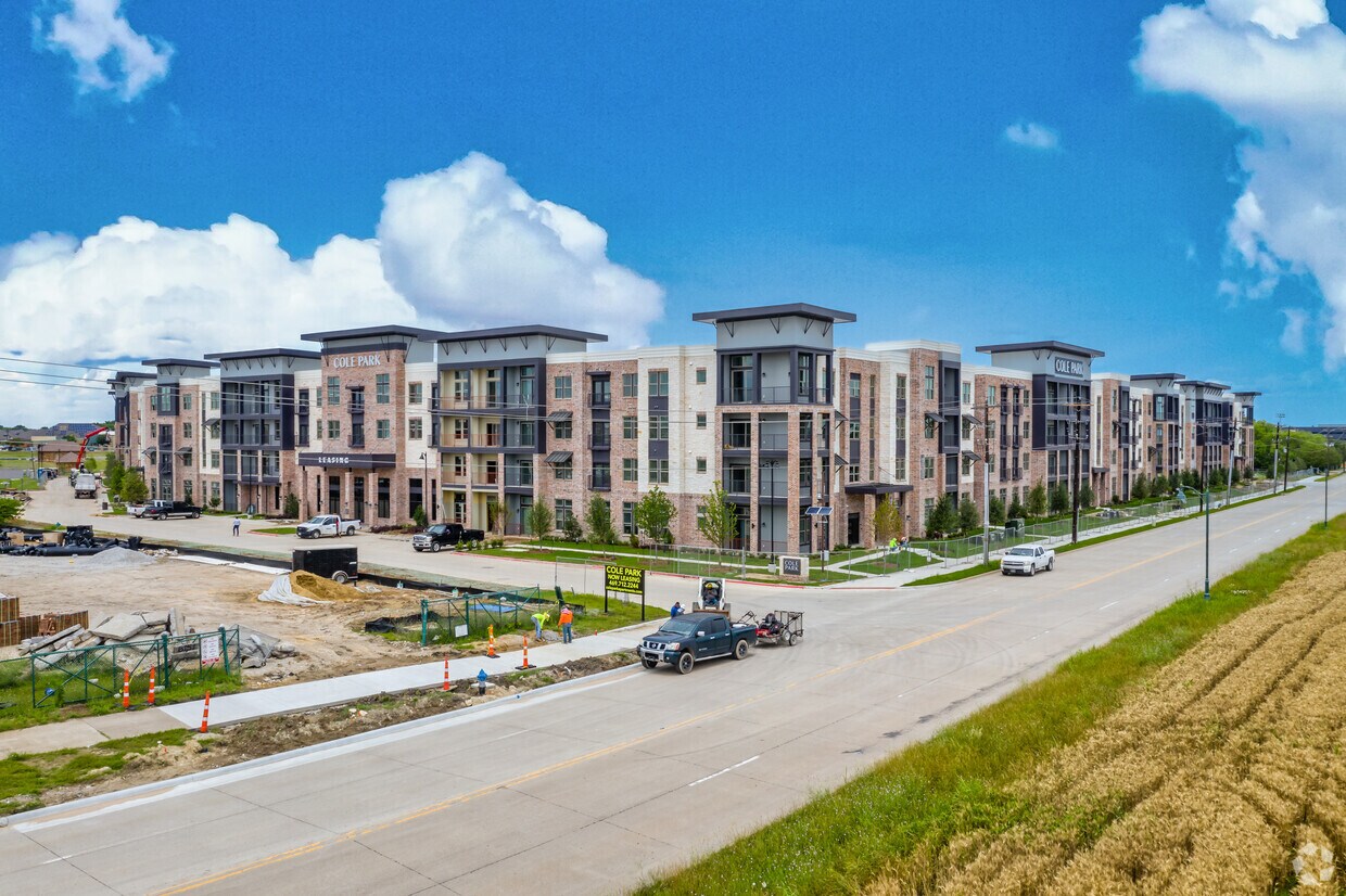Cole Park Apartments in McKinney, TX