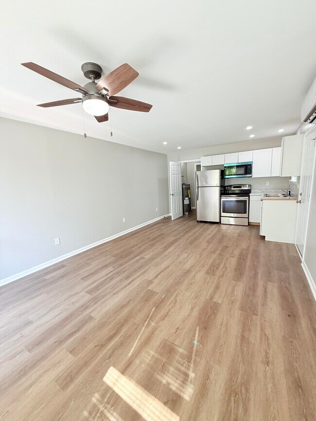 Foto del edificio - 728 N Montgomery St