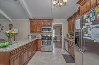 Building Photo - 2609 Brook Stone Dr