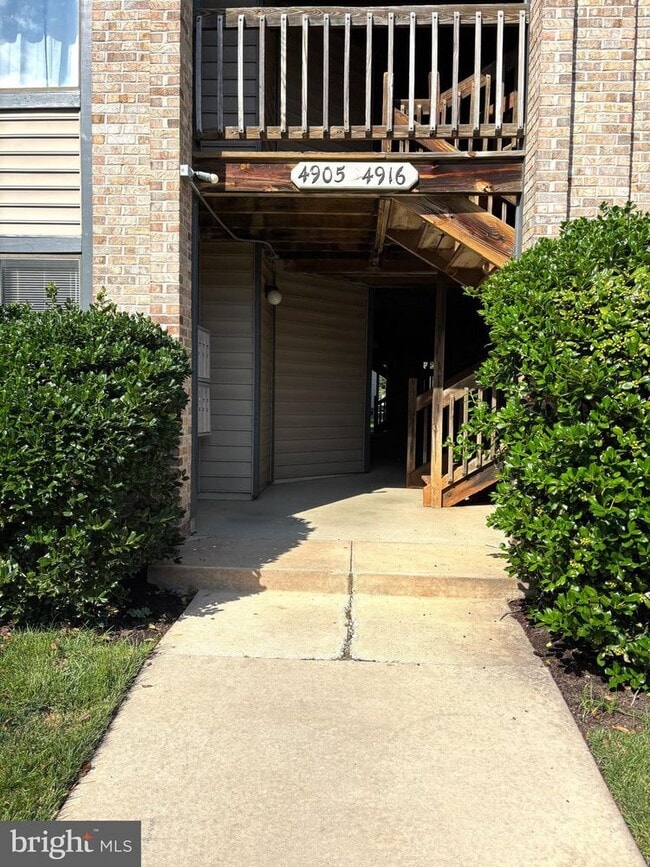 Building Photo - 4905 A Dunbarton Rd-4905
