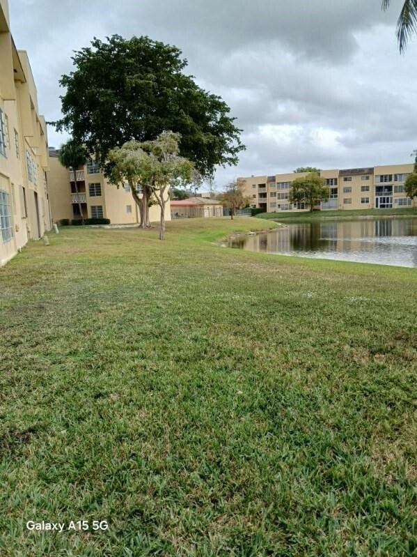 Foto del edificio - 6300 NW 62nd St