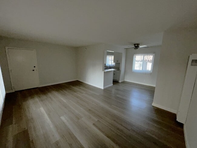 Building Photo - 340 Normandie Ave