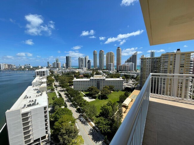 Foto del edificio - 251 174th St