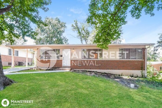 Foto del edificio - 605 PIMLICO DR, FLORISSANT, MO 63033