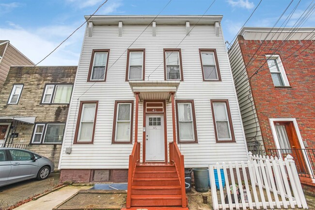 Building Photo - 45 Carlton Ave