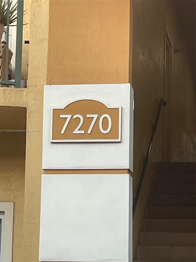 Building Photo - 7270 NW 114th Ave