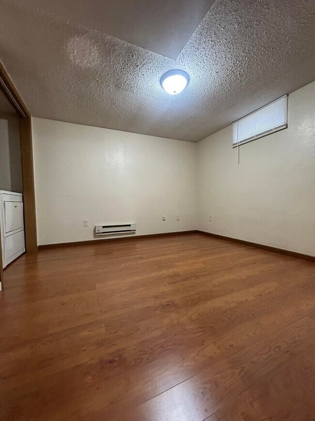 Foto del edificio - 391 2nd Ave SW