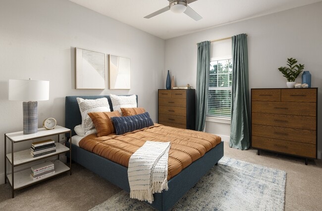 Building Photo - ZZZThe Hudson