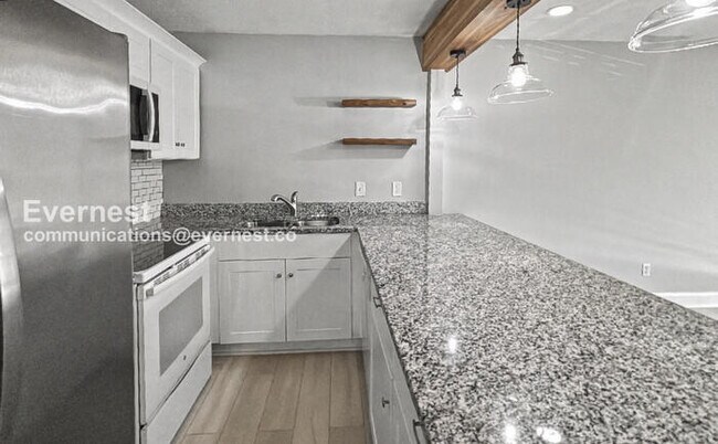 Building Photo - 2812 Georgetown Dr