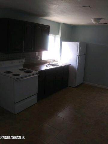 Foto del edificio - 2440 Monroe St