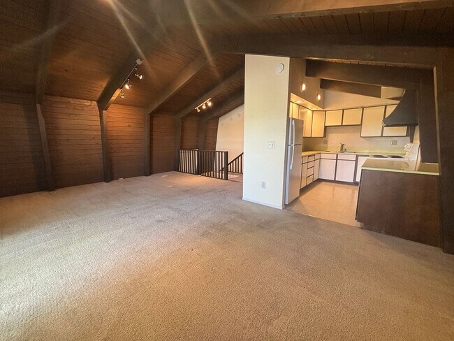 Foto del edificio - 341-343 Foothill Blvd