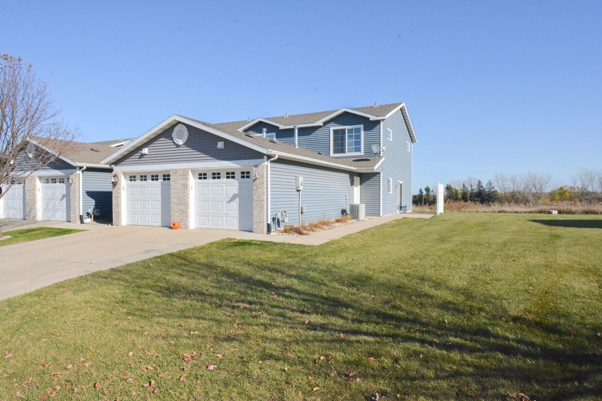 Primary Photo - Incredible views from this end-unit townhome!