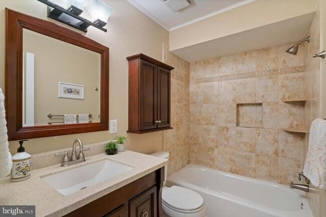 Building Photo - 10009 Sudley Manor Dr