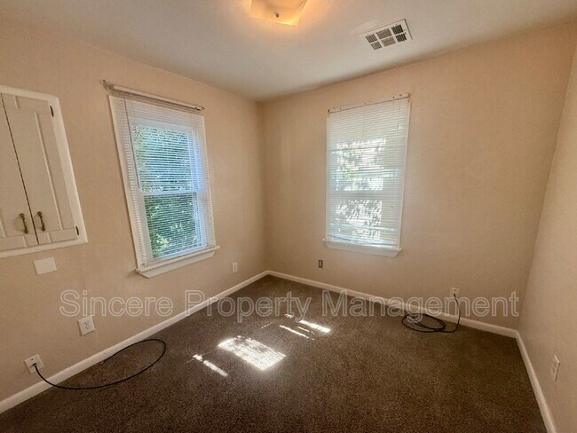 Foto del edificio - 741 NW 87th St