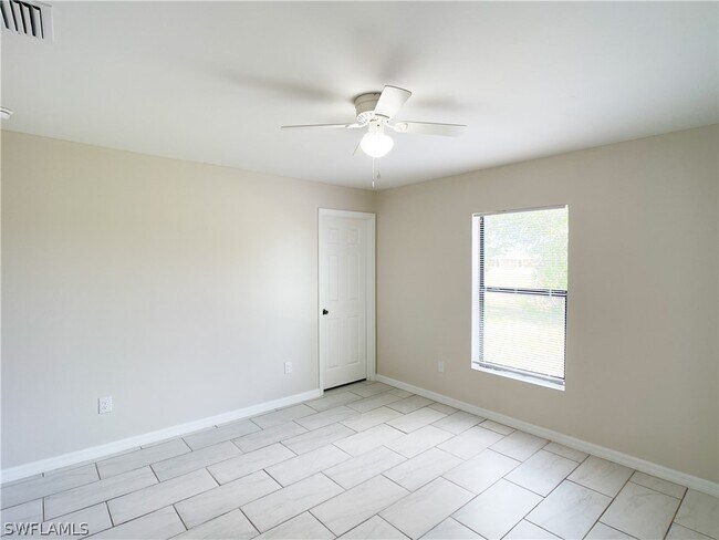 Foto del edificio - 3615 SW 8th Pl